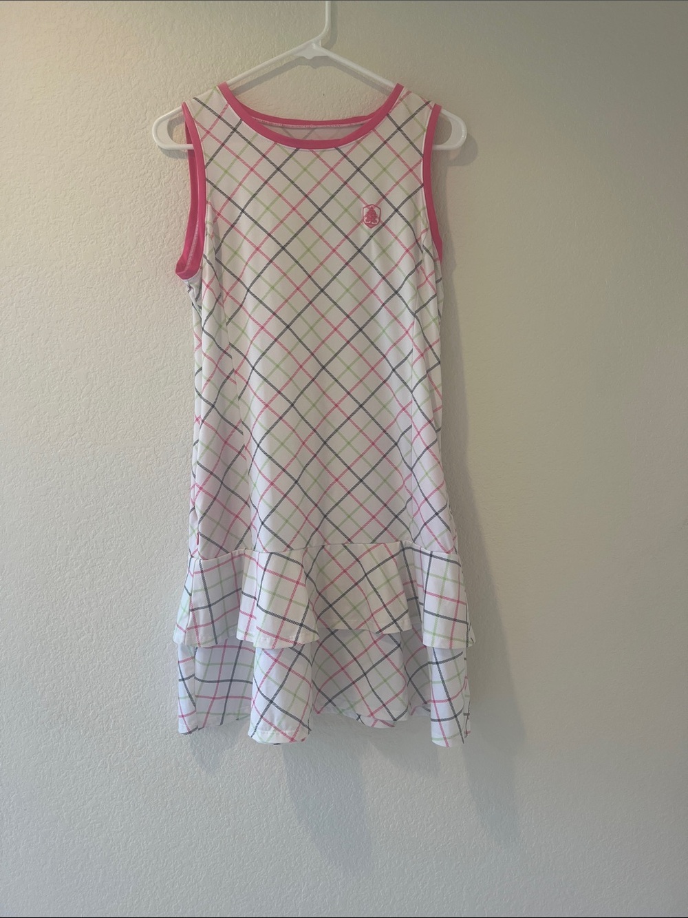 Kinona Women's size Small, Sleeveless Plaid Dress with Pink Trim.  Golf/Tennis
